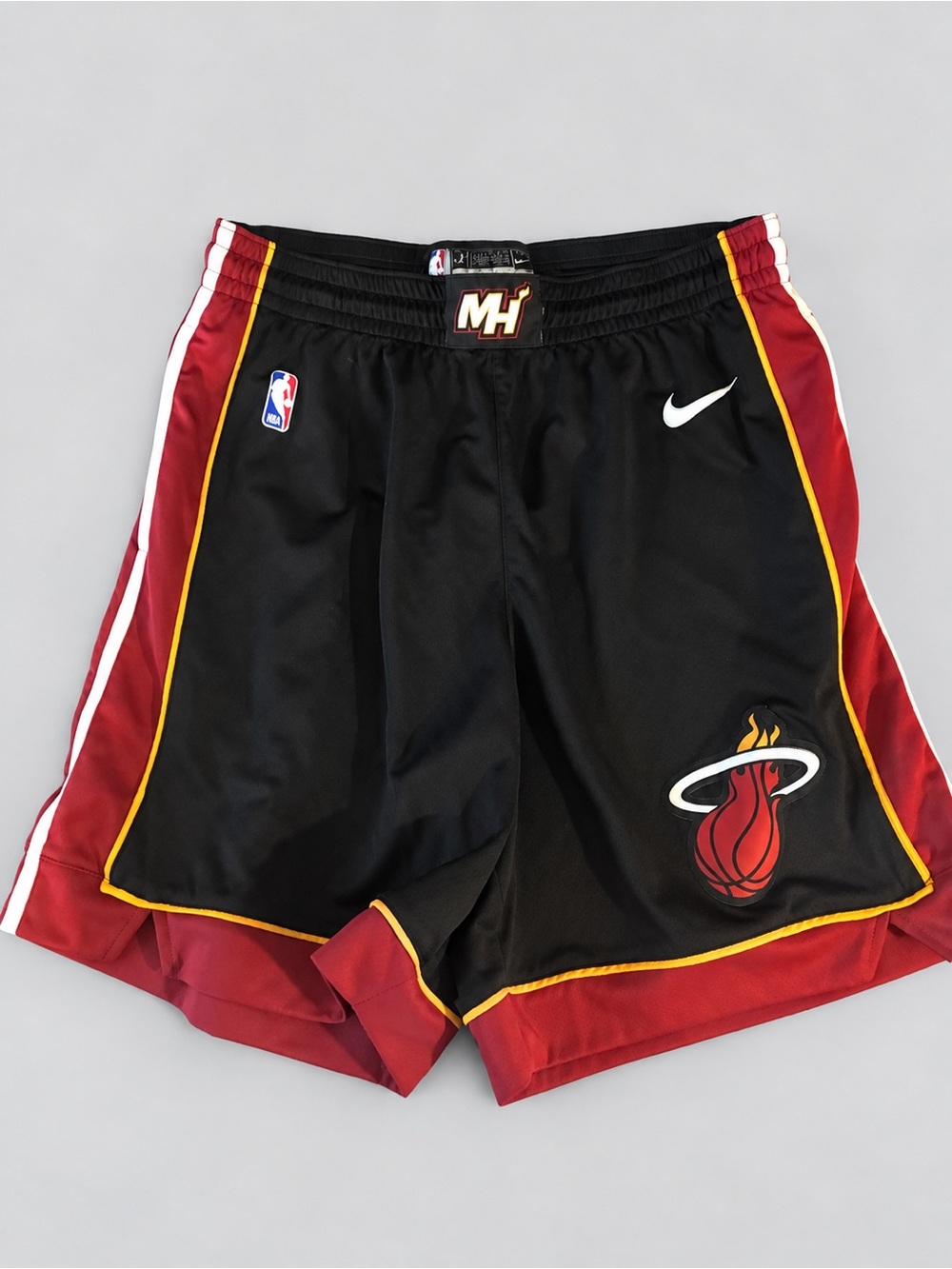 Nike Miami Heat NBA Authentics Practice Shorts Men’s XL 42 Black Red